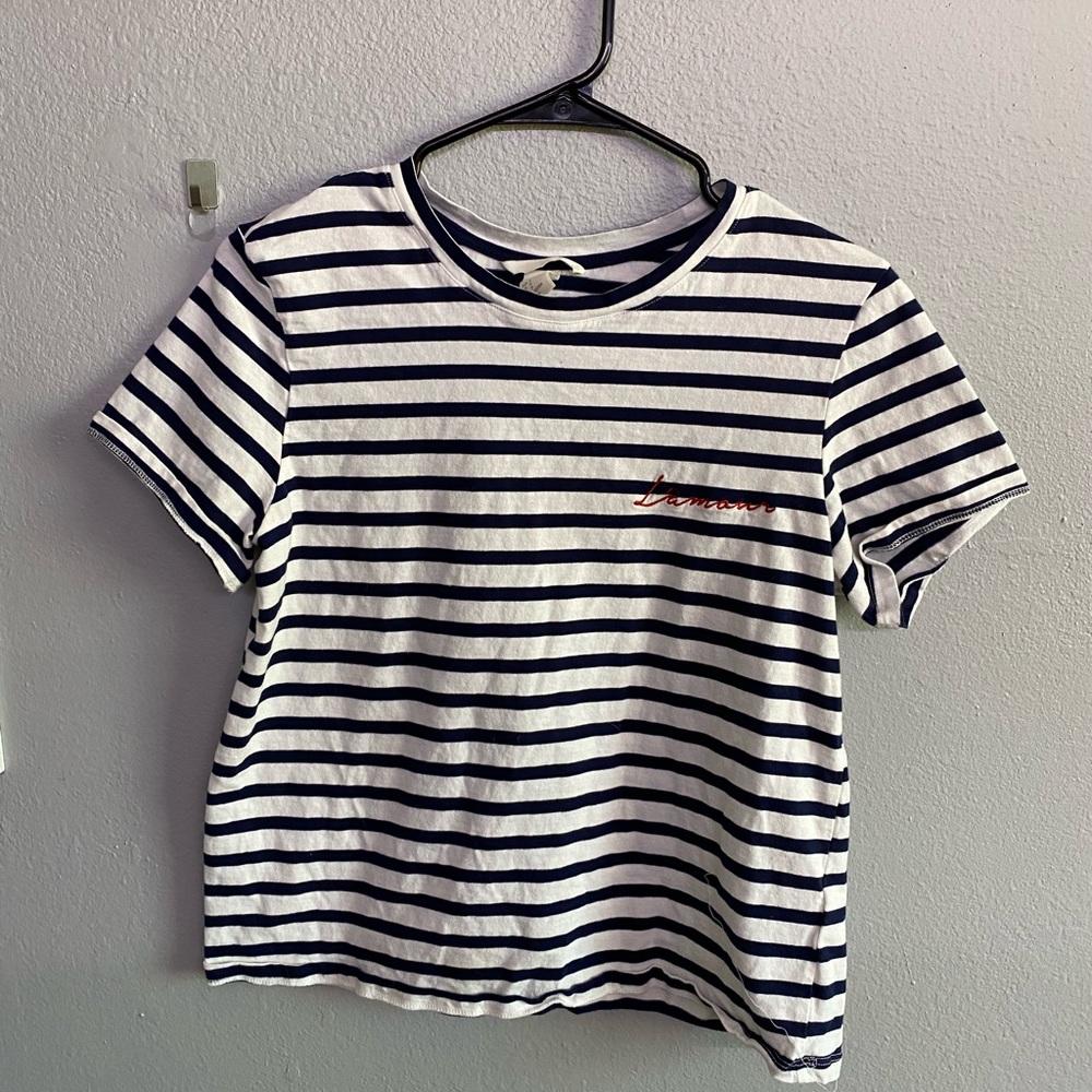 Stripped t-shirt with “L’amour” (Love in French)